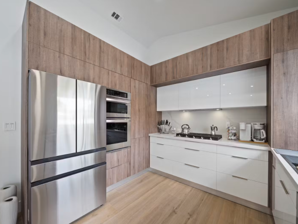 Luxury Miami Vacation Rental 3 Bedroom - Private Pool Oasis, Game Room & Family Friendly
